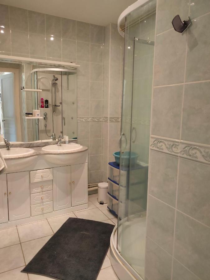 O' Suites Du Sancy Ла Бурбул Екстериор снимка
